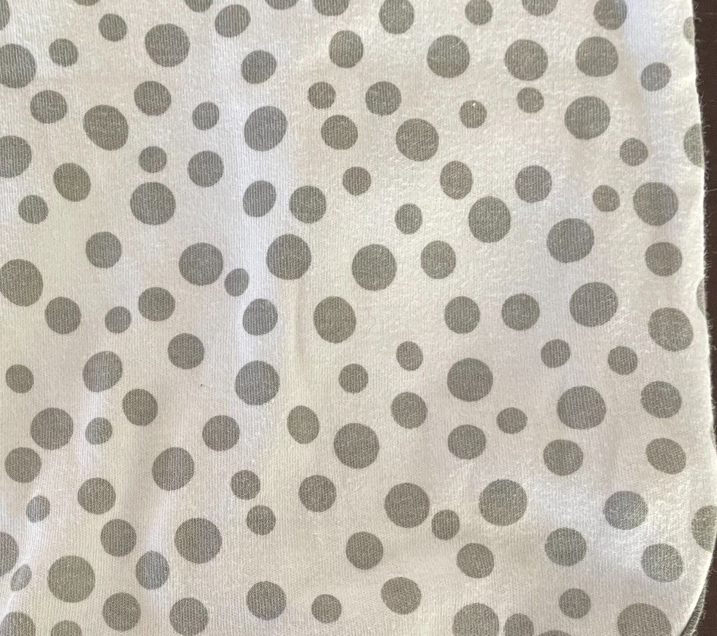 Baby One Piece Romper Grey & White Polka Dot Size 000 3 Mths Giraffe Block Motif