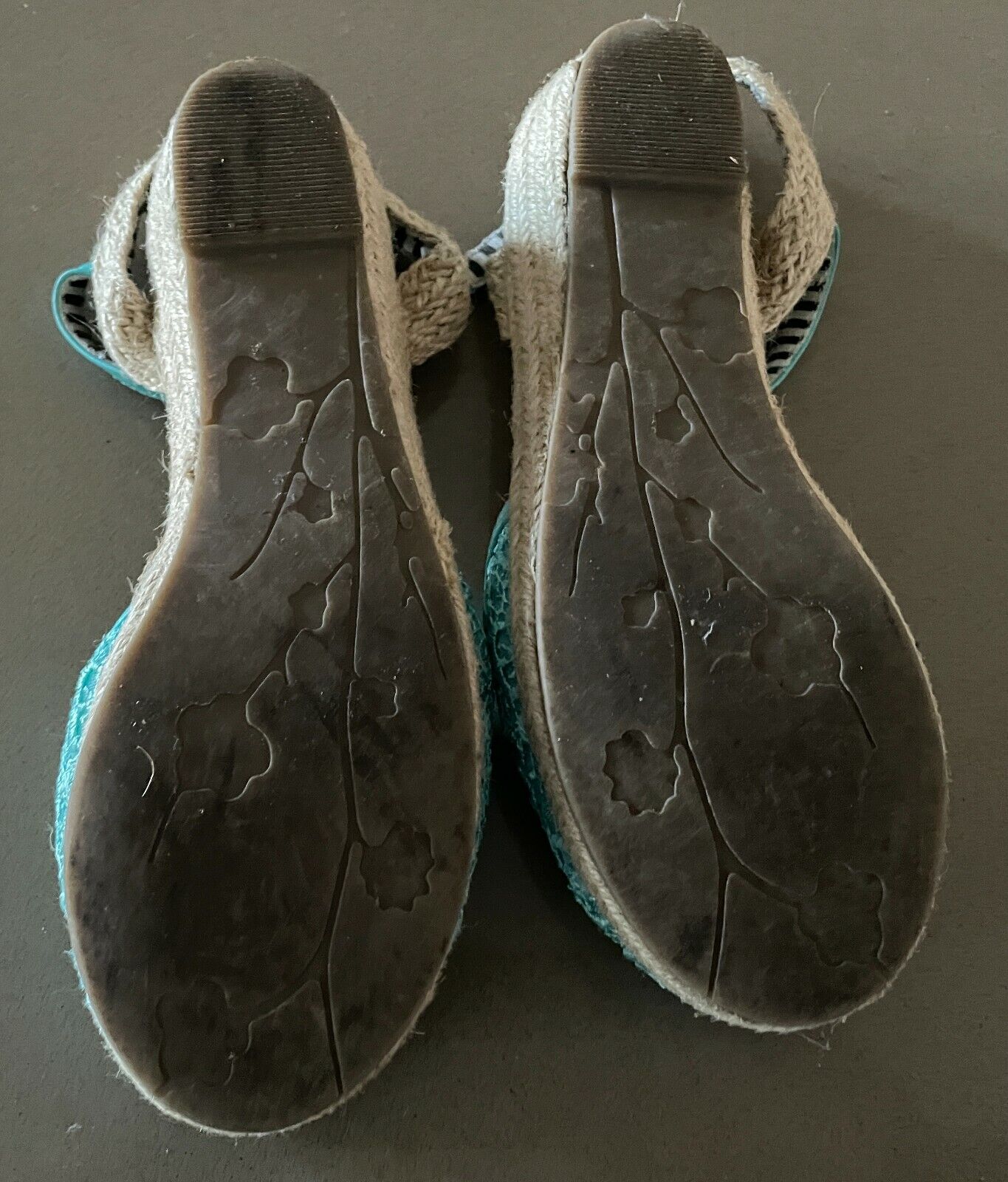 LEE COOPER Sandals Green Closed Toe Ankle Strap w Espadrille Wedge Girls Size 2