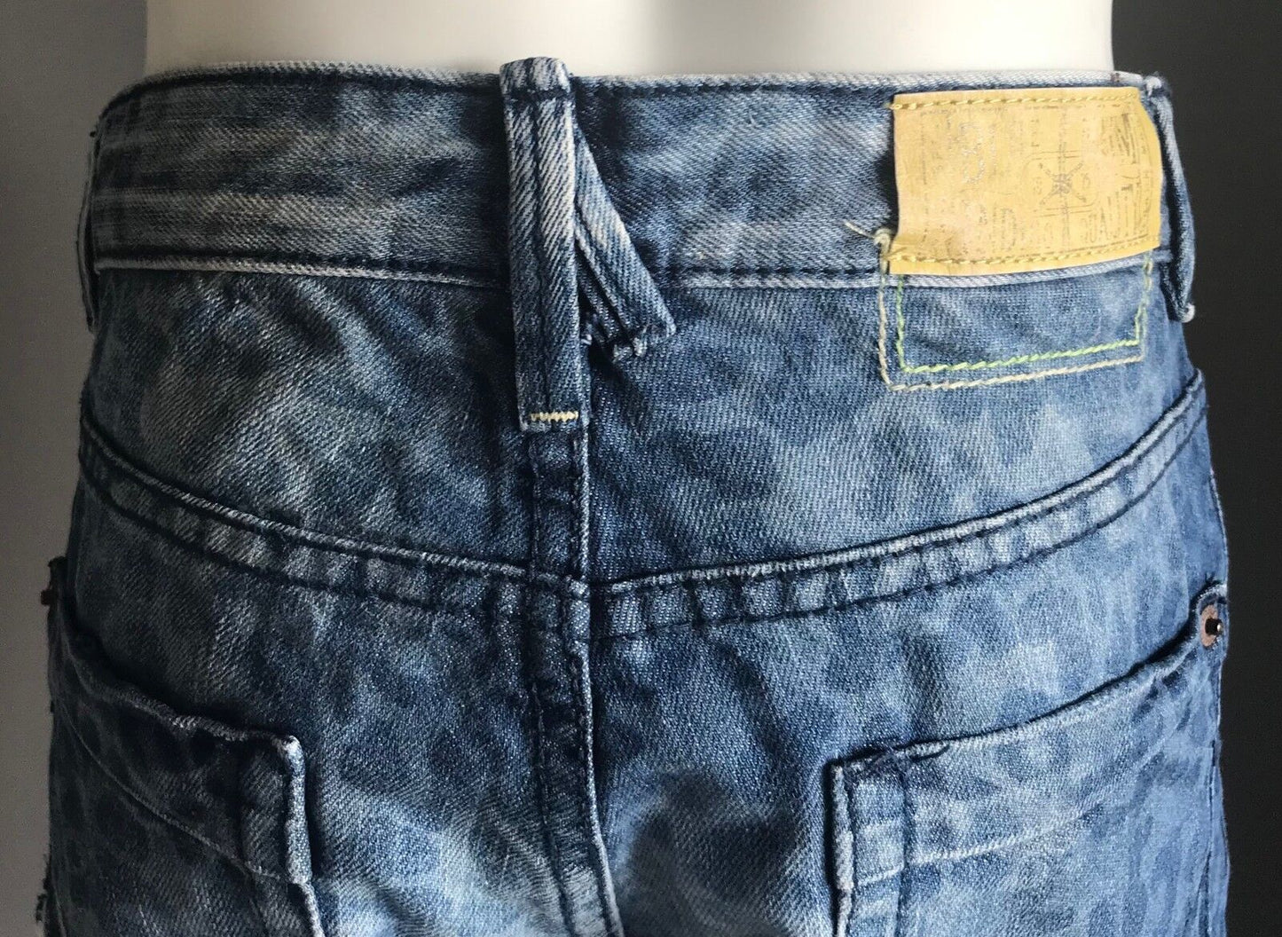 ZARA BOYS Denim Shorts Animal Print Size 7 - 8 yr Distressed Look