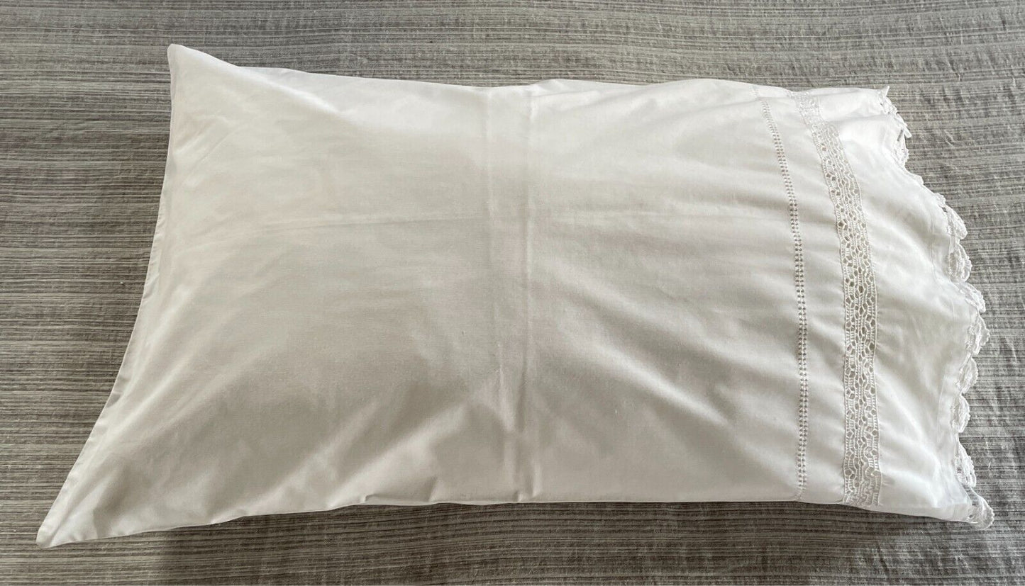 1x Vintage White Pillowcase Hand Crochet Detailing 48 x 73.5cm