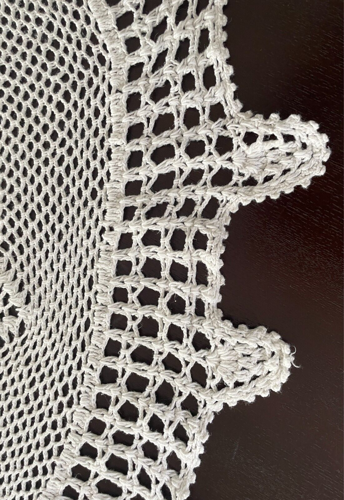 1970s White Cotton Crochet Stitch Round TABLE CLOTH/Wall Hanging 154cm Diametre