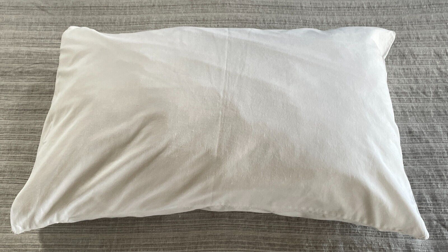 1x Vintage White Pillowcase Cut Out Lace Detailing 45 x 67cm