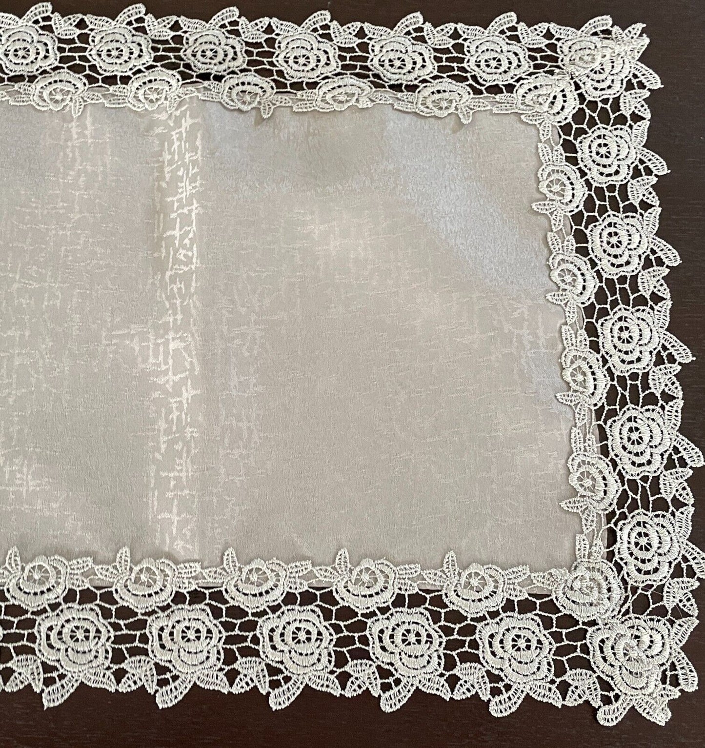 3 Piece Set Silver Grey Jacquard Fabric & Lace Trim Table Runner + 2 Doilies NEW