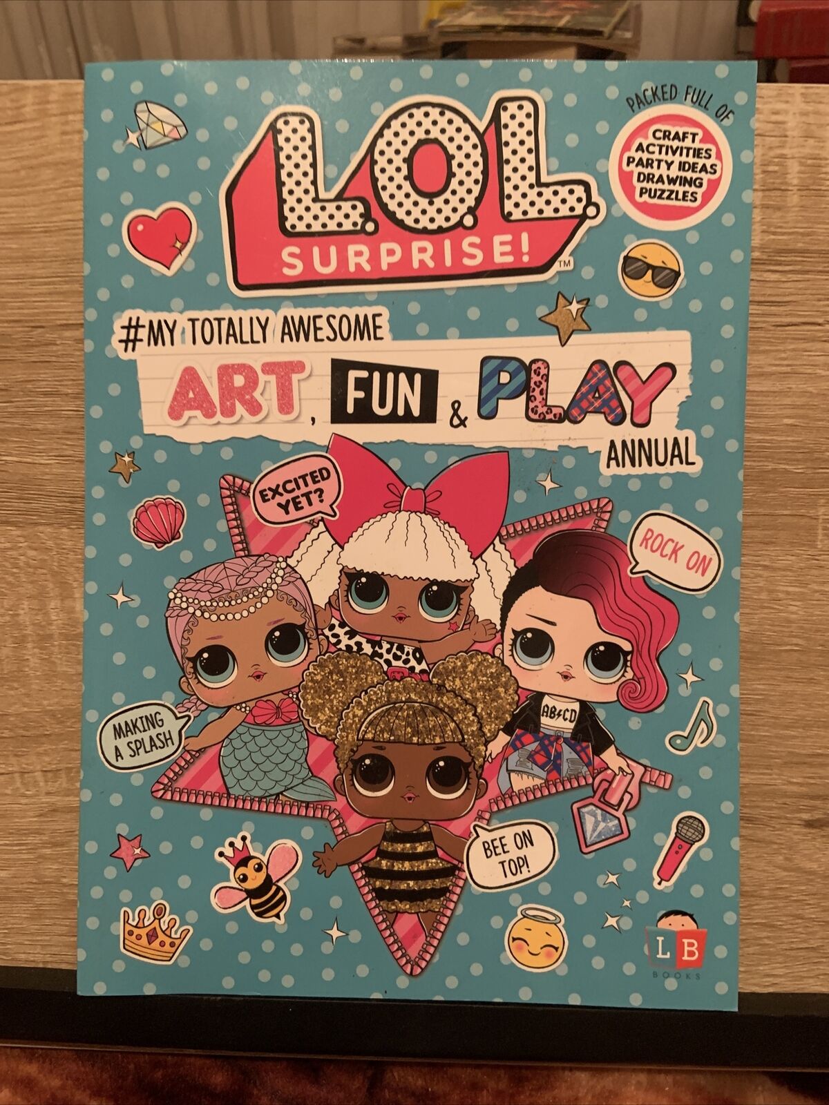 L.O.L Surprise! #My Totally Awesome Art Fun & Play Annual English Activity Book