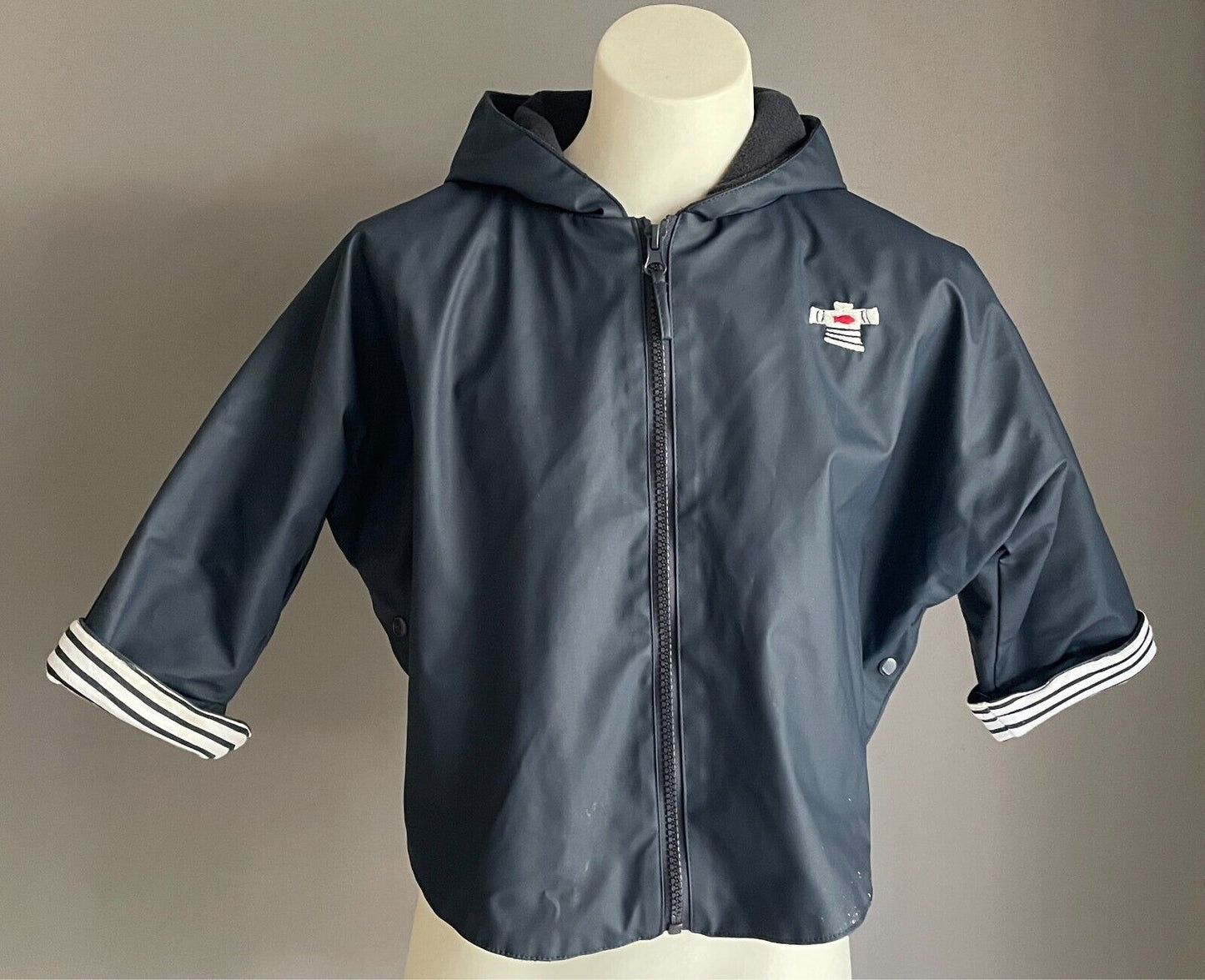 WEEKEND A LA MER Navy Rain Cape Size 23M Hoody Polar Fleece Lined Unisex