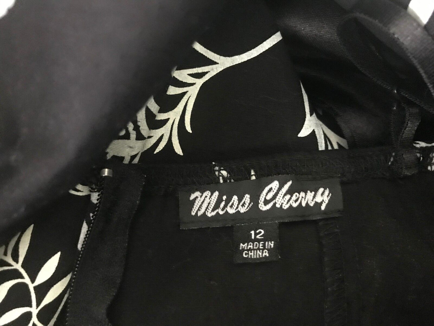 MISS CHERRY Black White Floral Print Sleeveless A-Line Dress Size 12 Retro Vibe