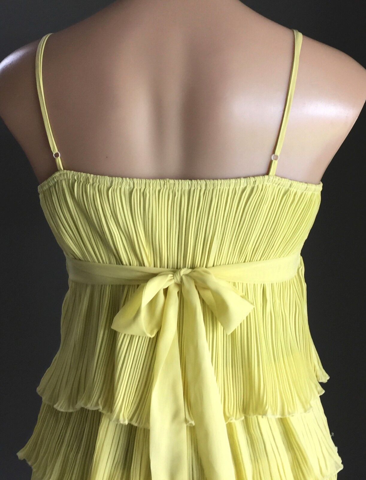 F GEAR Dress Pale Lime Green Sleeveless Tier Layer Ladies Size 12 Stunning NEW
