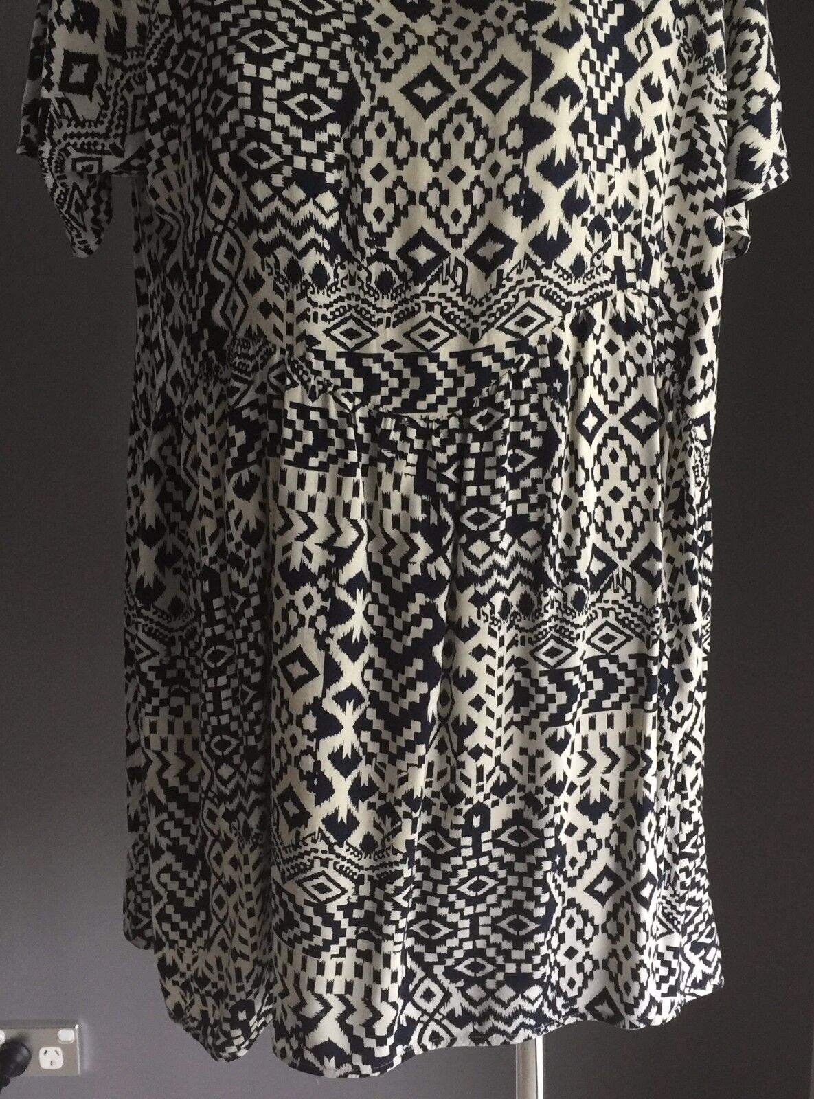 DON"T ASK AMANDA Dress Black & White Short Sleeve A-Line Ladies Size S 8 - 12