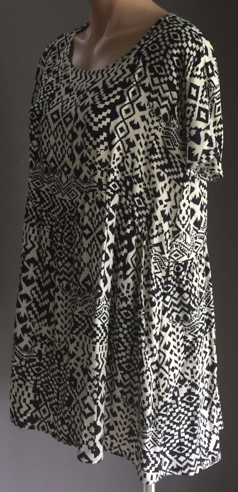 DON"T ASK AMANDA Dress Black & White Short Sleeve A-Line Ladies Size S 8 - 12
