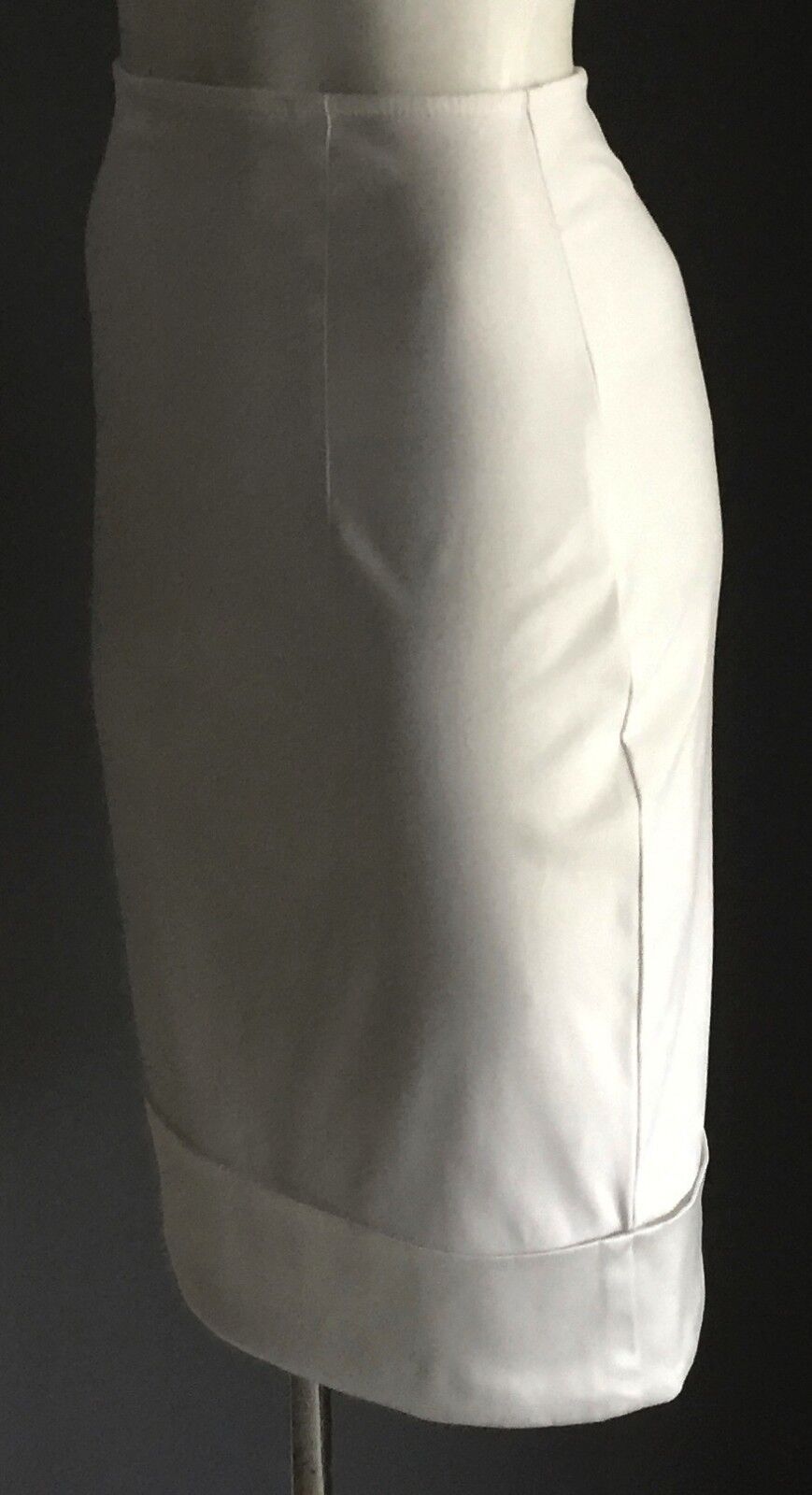 WAYNE COOPER Skirt White Straight Pencil Stretch Ladies Size 1 AU 6 - 8
