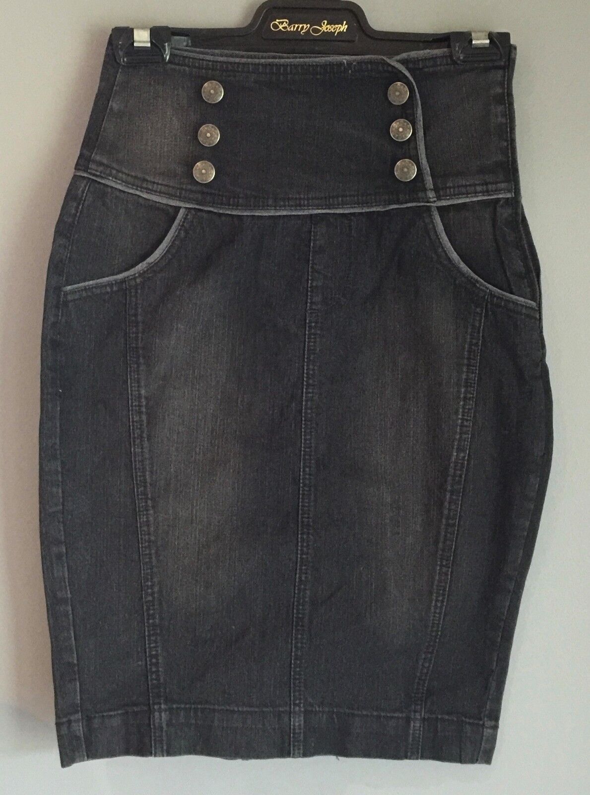 YMI DENIM Denim Skirt Figure Flattering Black Pencil Fitted Ladies Size 6 Retro