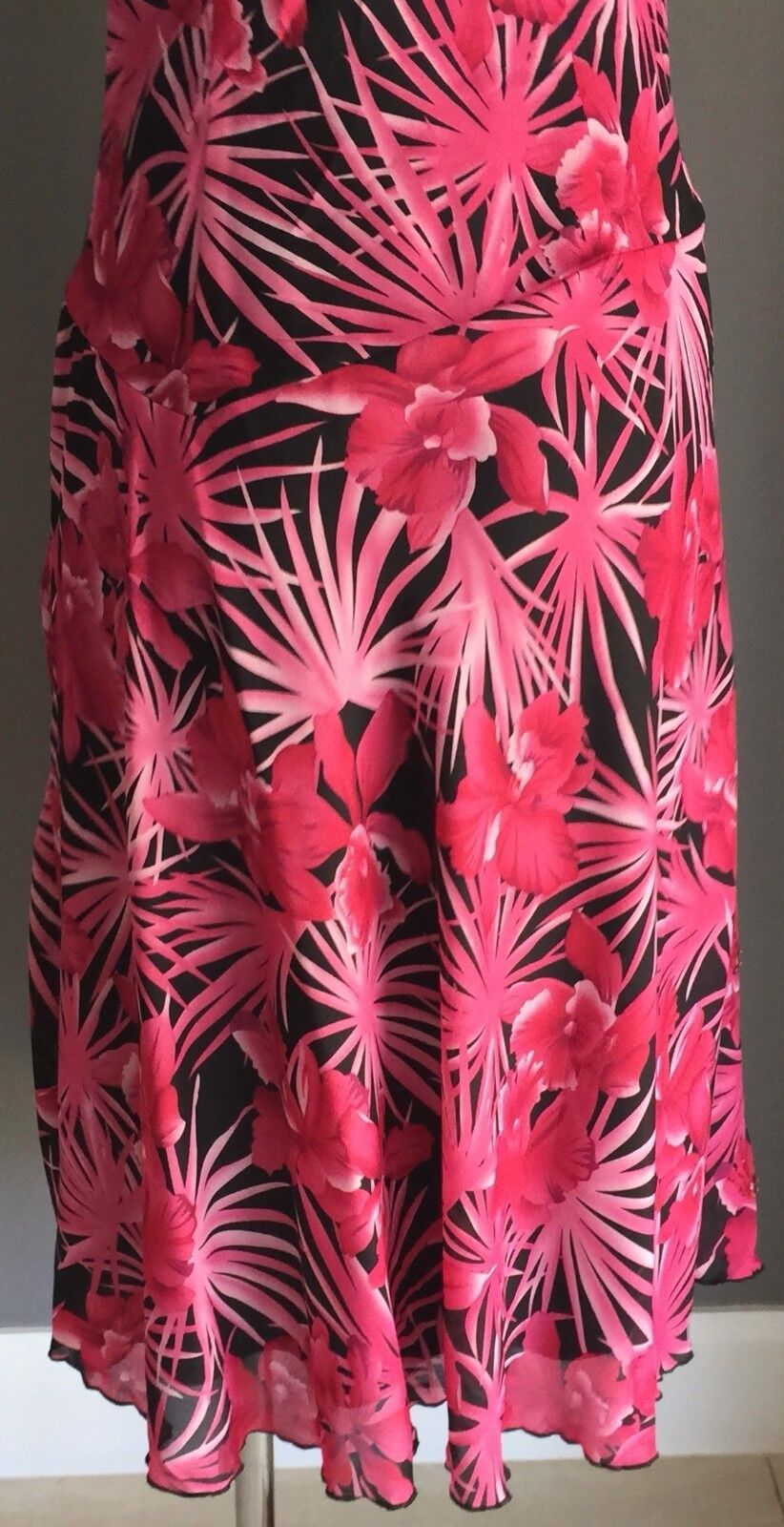 TROPICAL Print Dress Bias Cut Flutter Sleeve Pink & Black Size 10 - 12 Stunning