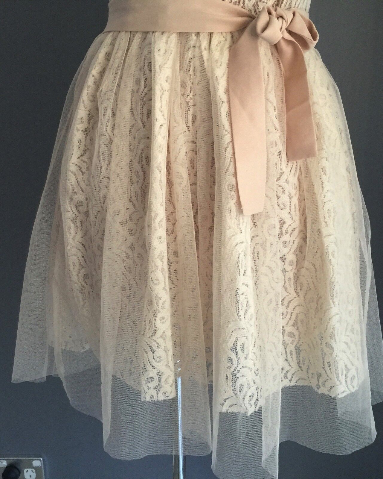 ABSOLUTELY & FAITH Tulle & Lace Fit & Flare Dress Beige Cream Ladies Size L NEW