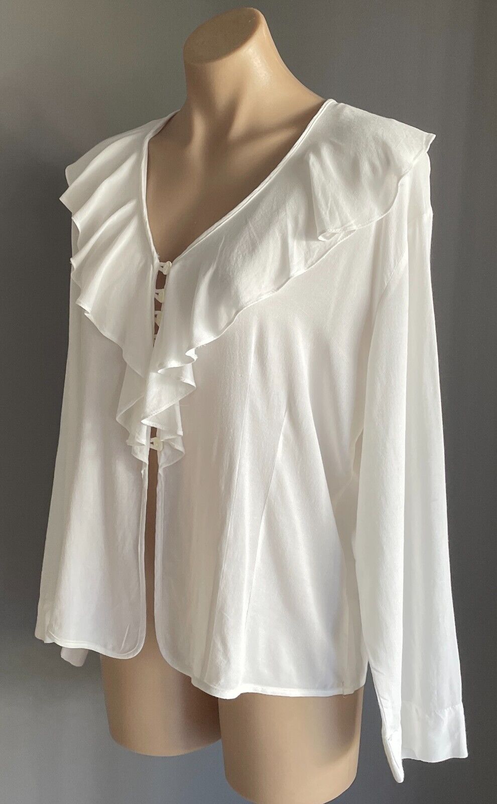 WITCHERY Top White Blouse Ruffle Trim Long Sleeve Ladies Size 14