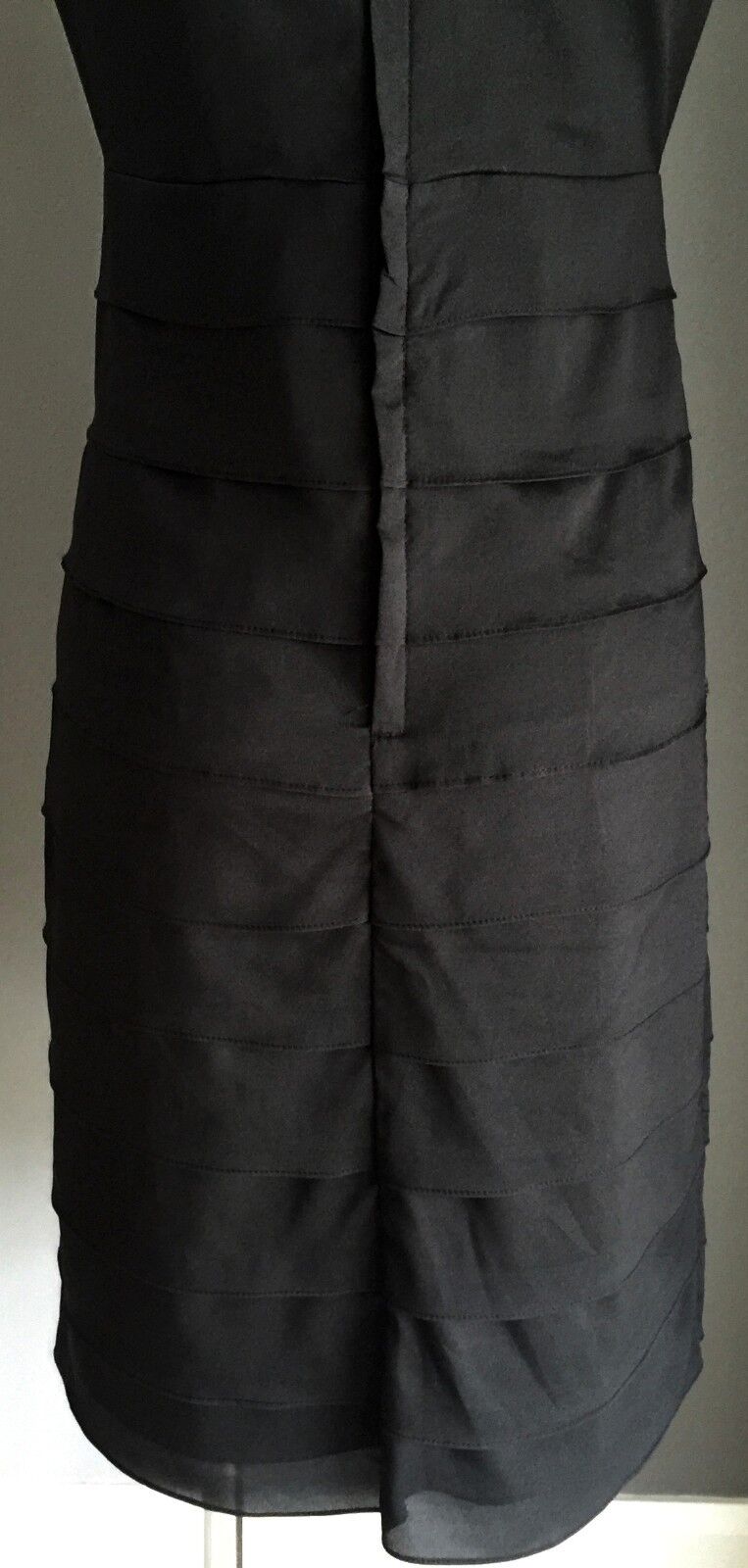 TARGET Dress Black Knee Length Tier Sleeveless Ladies Size 10 Stunning