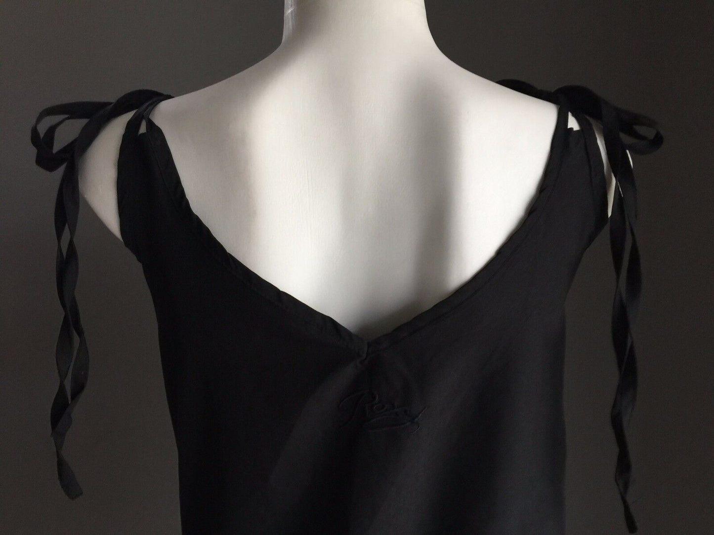 ROXY Top Black Shoulder Tie and Drawstring Waist Sleeveless Ladies Size 8 NEW