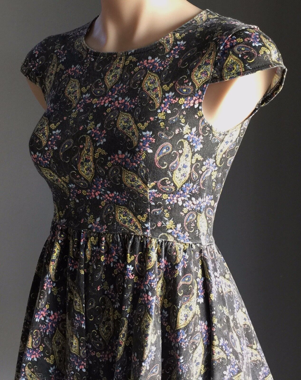 ANGEL BIBA Mini Dress Paisley Print Cap Sleeve Stretch Skater Ladies Size 8