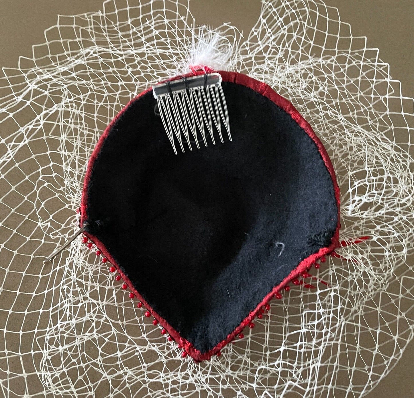 FASCINATOR Red and White Feather Tulle & Bead Sequin Trim Races Party Cocktails
