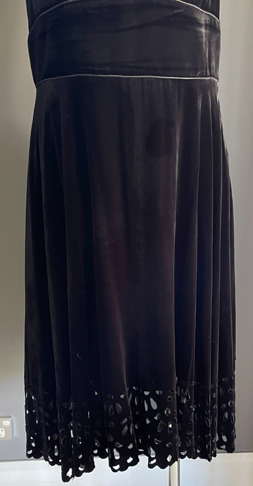 ZARA WOMAN Black Sleeveless Velour Empire Waist Cut Out Hem Dress Size EUR L