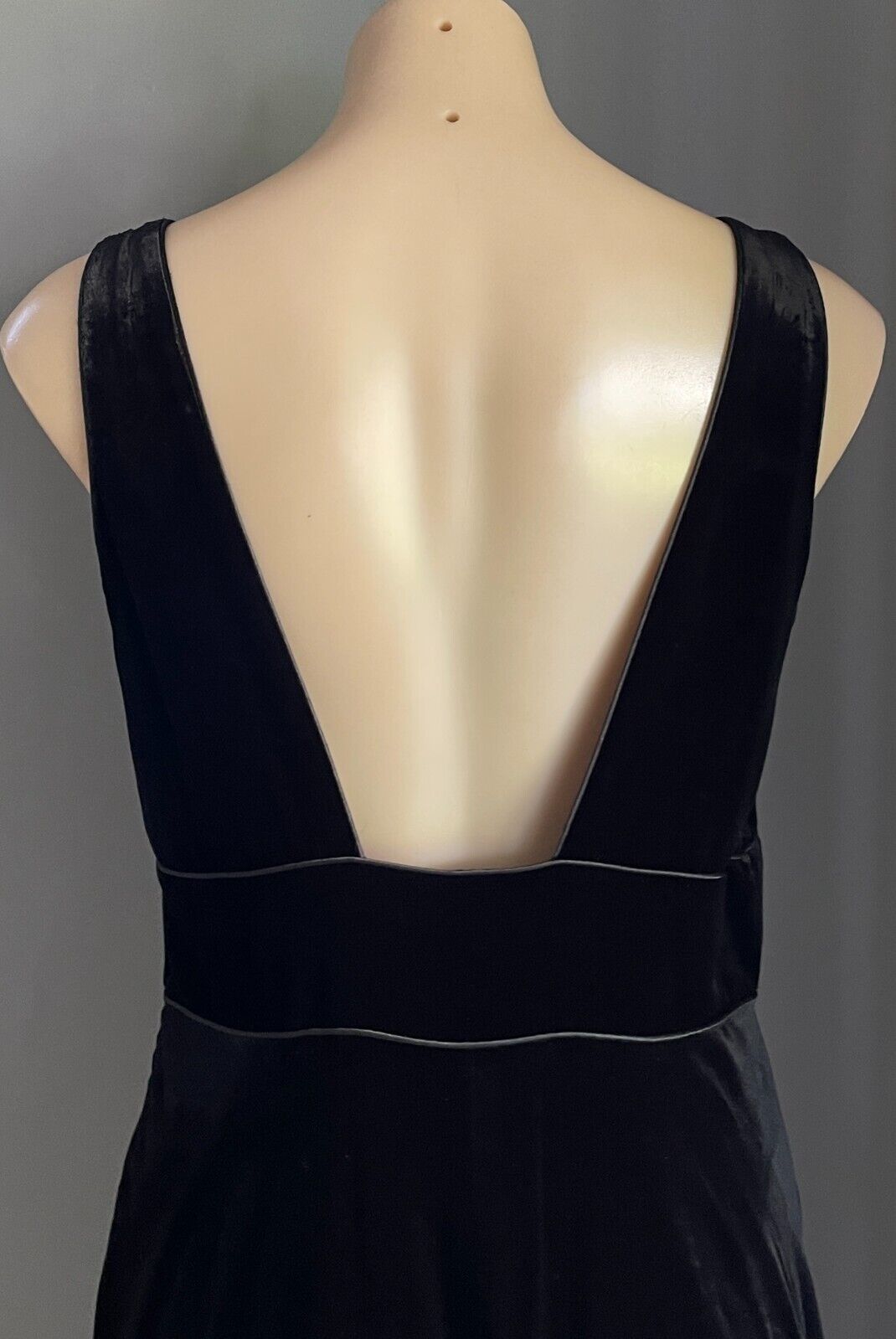 ZARA WOMAN Black Sleeveless Velour Empire Waist Cut Out Hem Dress Size EUR L