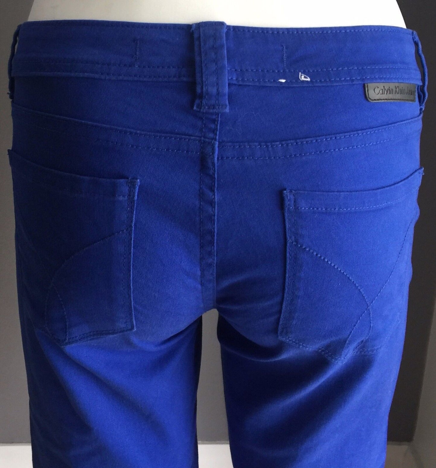 CALVIN KLEIN JEANS Jeans Skinny Crop Cobalt Blue Denim Ladies Size 2 AU 8