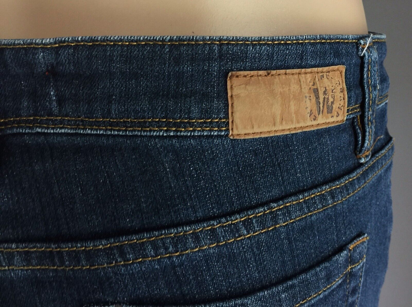 JEANSWEST Size 12 Jeans Skinny 5 Pocket Blue Denim Jeans Ladies Vintage
