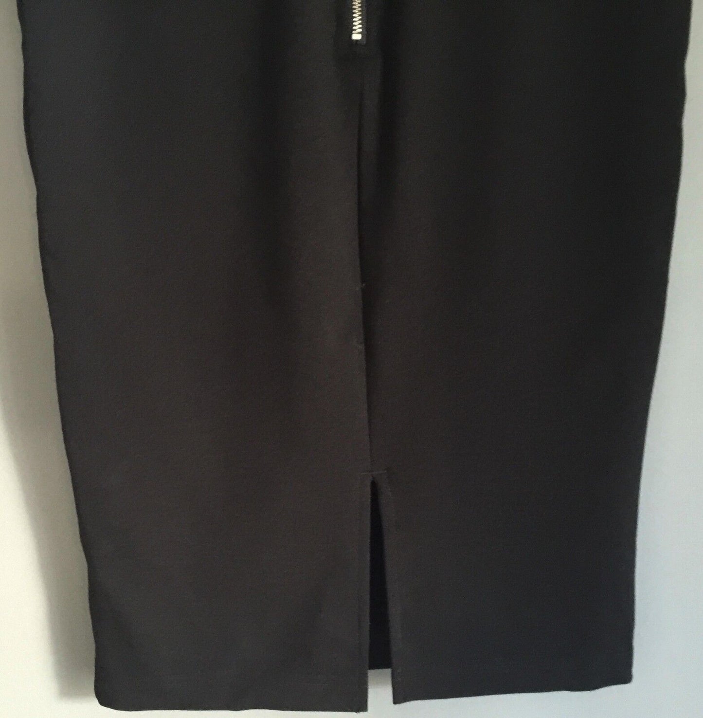 BARDOT Skirt Straight Pencil Black Stretchy Knee Length Ladies Size 8