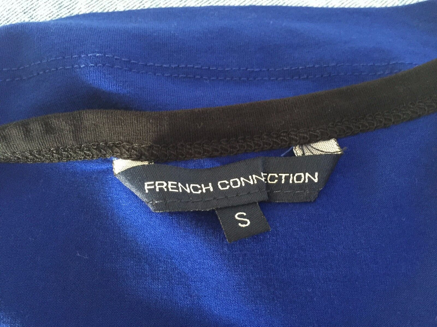 FRENCH CONNECTION Top Blue & Black Trim Cap Sleeve Stretch Size S 8
