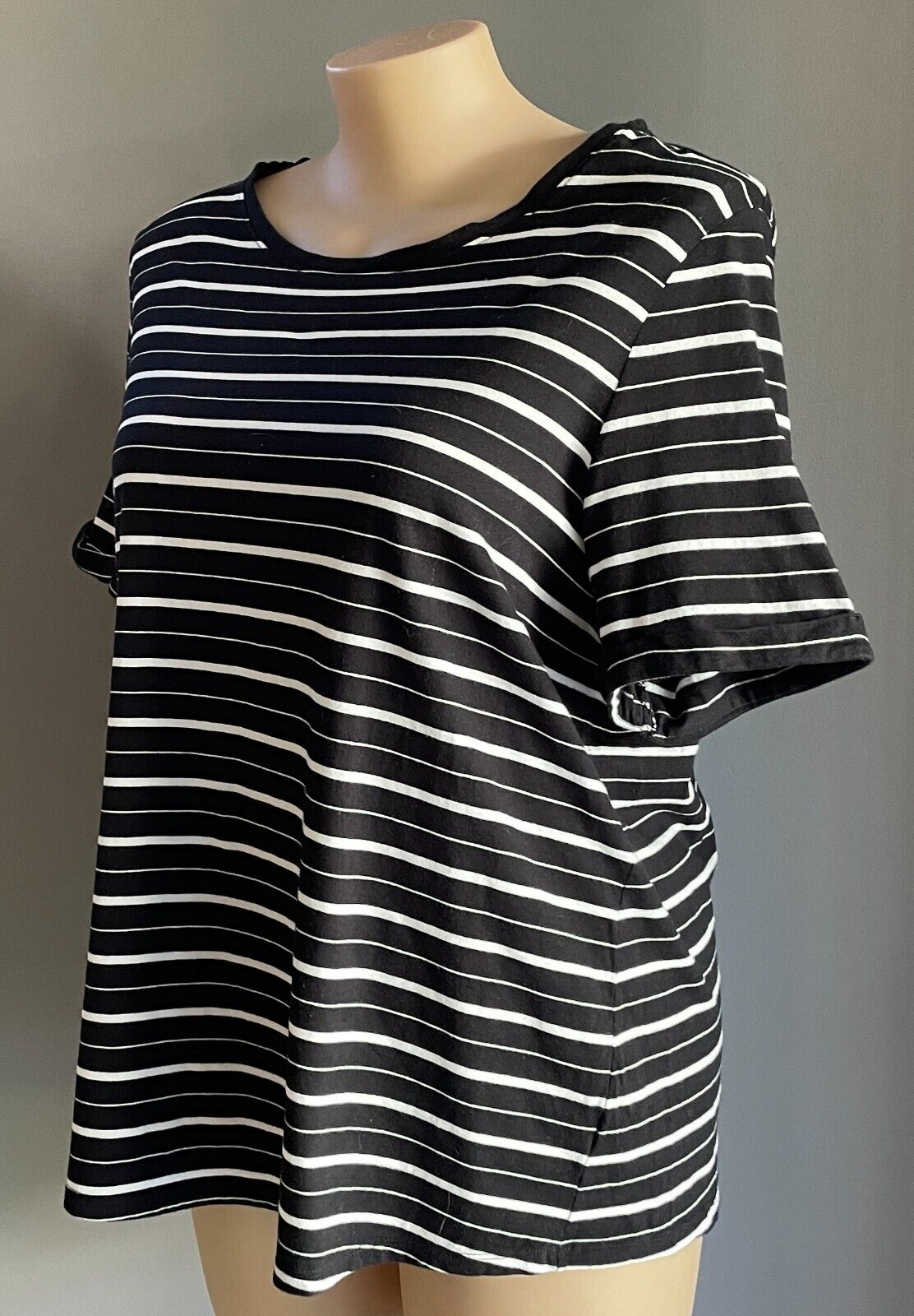 BELLE CURVE T-Shirt Black & White Stripe Short Cuffed Sleeve Plus Size 22 NEW
