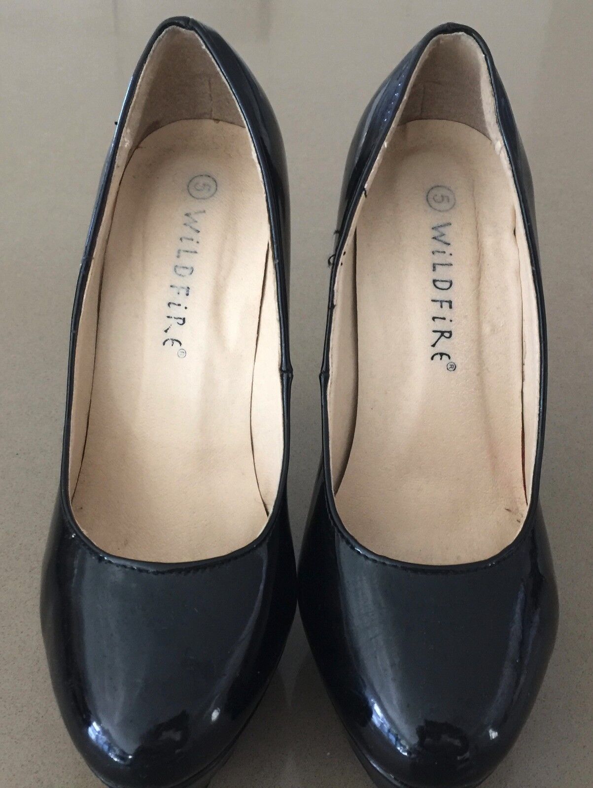 WILDFIRE Platform Shoes Black Patent Pleather Stiletto Pimps Size 5 Sexy