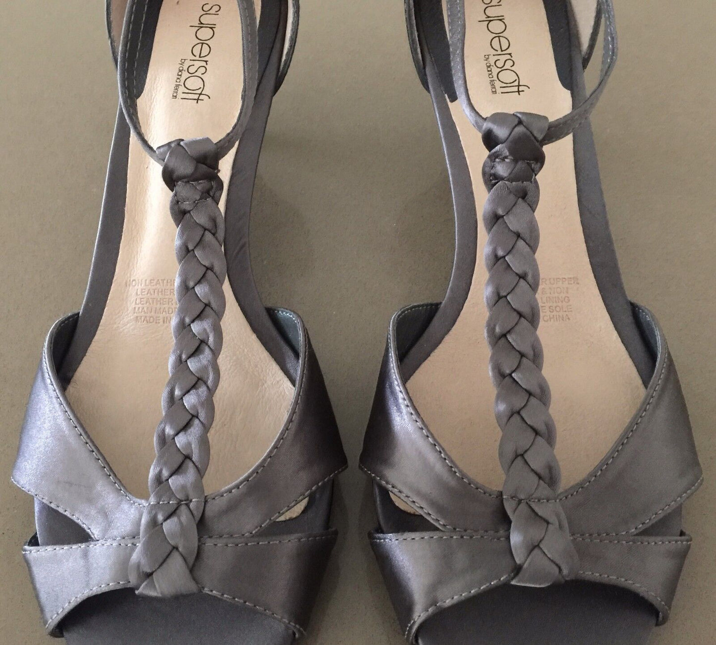 DIANA FERRARI SUPERSOFT Shoes T-Bar Kitten Heels Pewter Fabric Ladies 10 C NEW