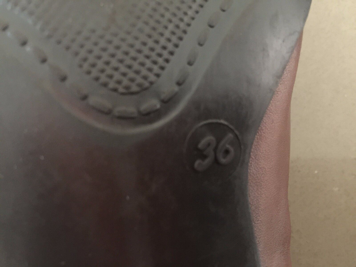 Luscious Rich Tan Leather Loafer Slip On Shoes Ladies Size 36