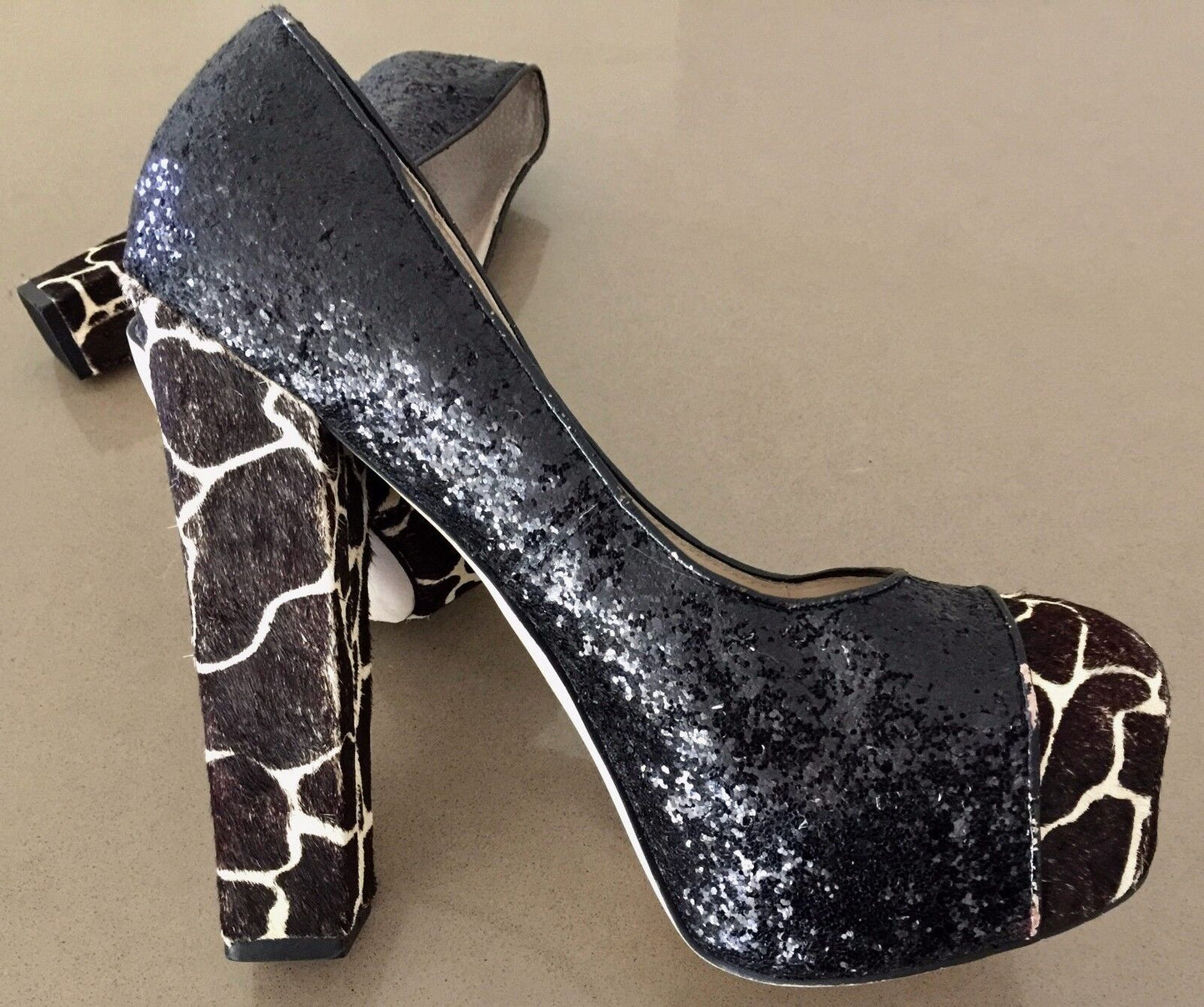 WITTNER "Suffix" Shoes Black Glitter & Giraffe Hair on Hide Pumps Ladies Size 41