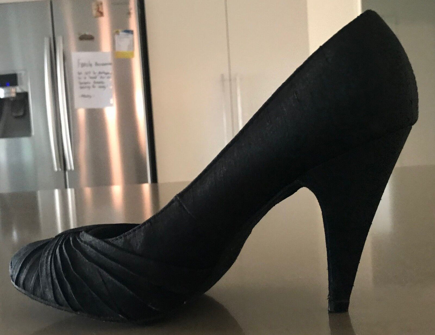 ROCKET DOG High Heel Pumps Black Fabric Upper Shoes Ladies Size 8.5M Stiletto