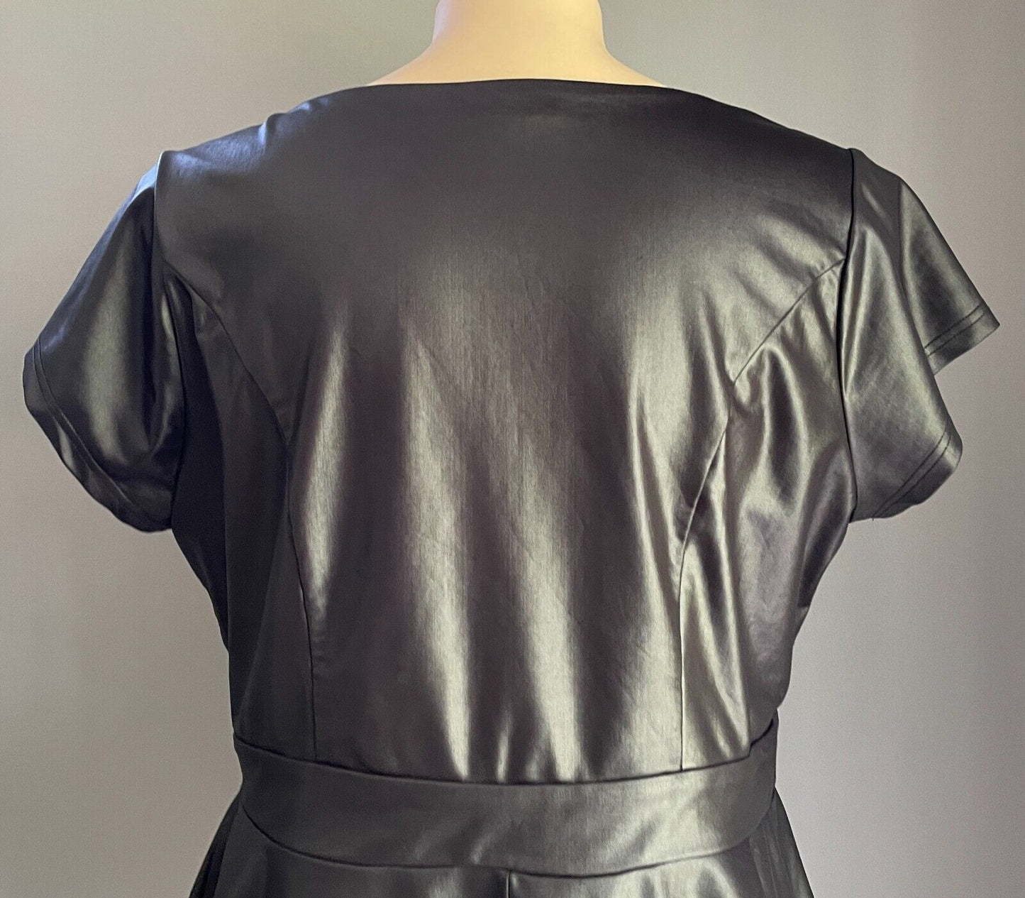 CITY CHIC Black Wet Look Cap Sleeve Stretch Peplum Top Plus Size L