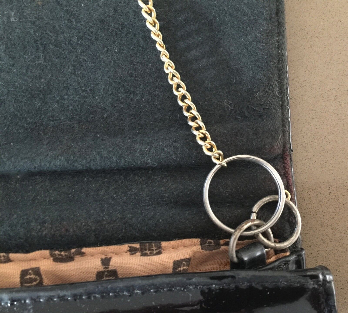 GOLD CREST Shoulder Bag Black Patent Vinyl Envelope Clutch Handbag Retro 1970's