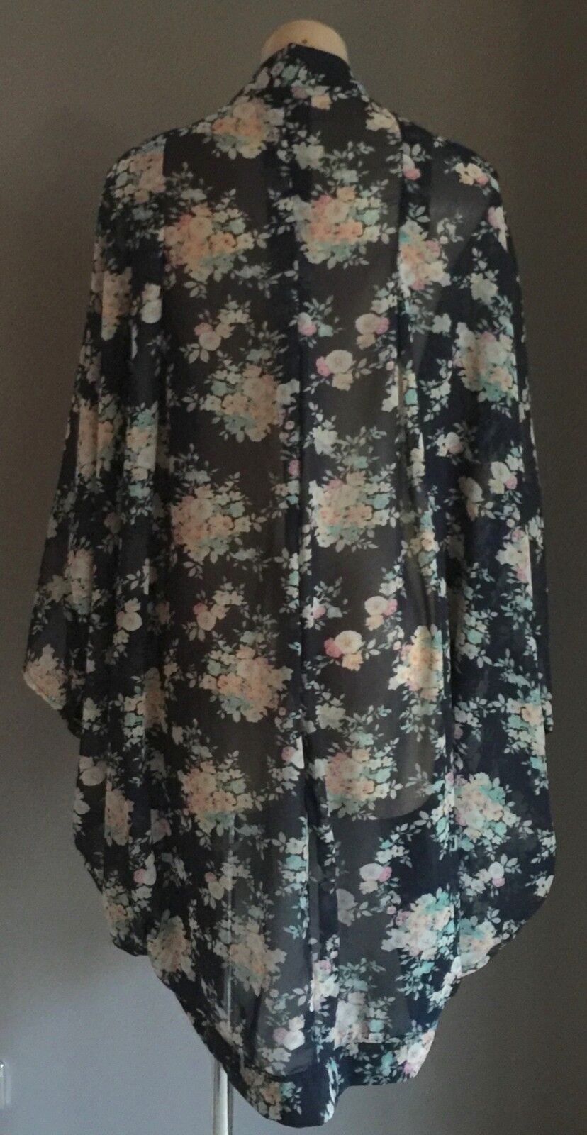 SEVEN17EEN Kimono Floral Print Long Sleeve MultiColour Size S/M 14 18 Lovely