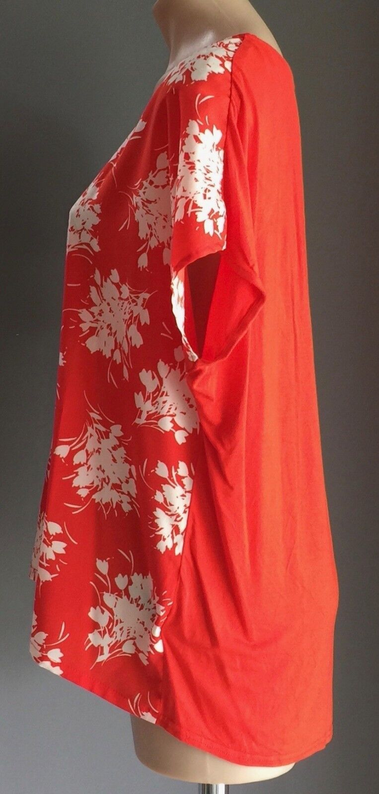 M&CO Dip Hem Top Coral & White Floral Print Cap Sleeve Ladies Plus Size 18 NEW
