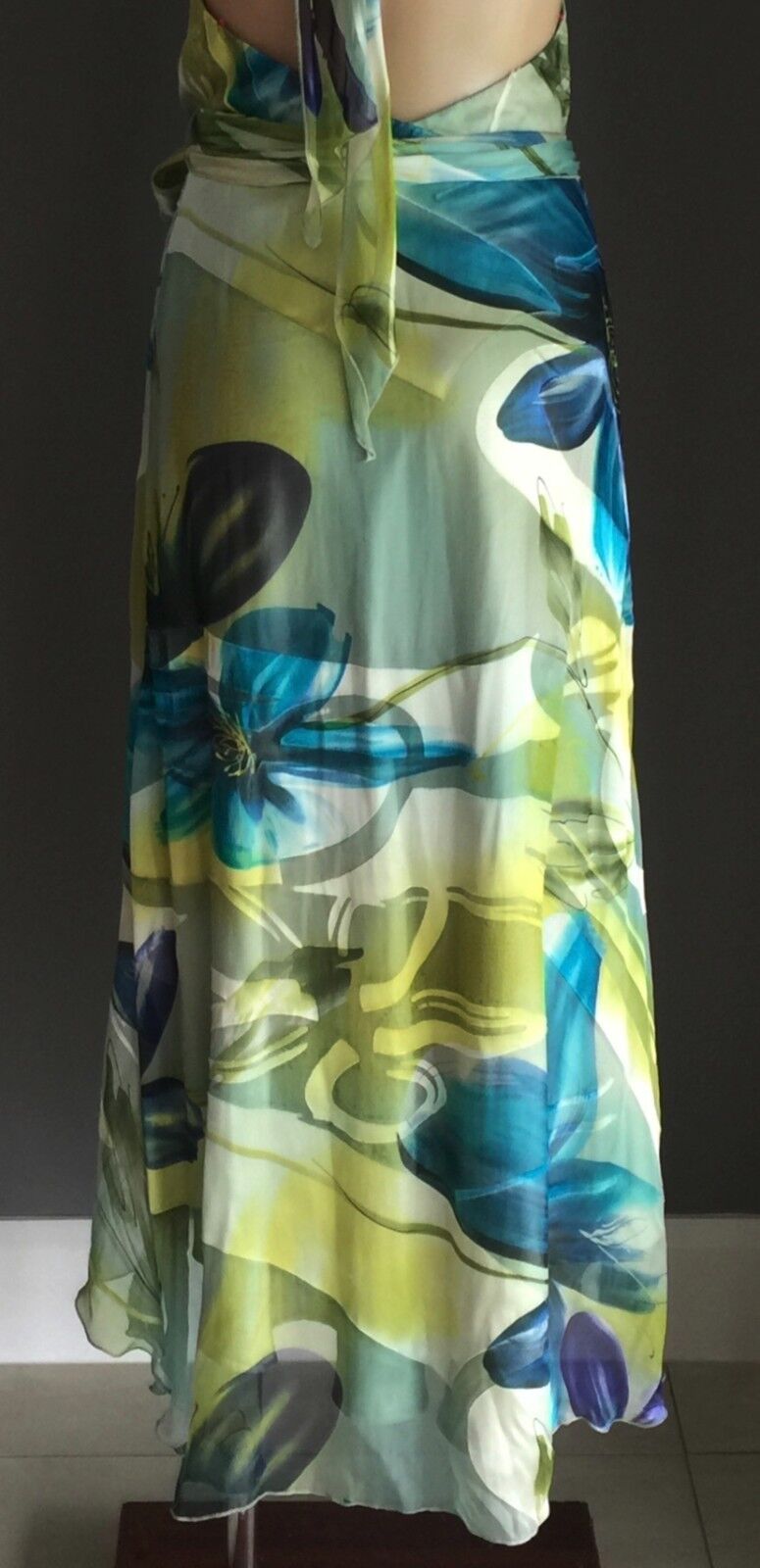 F GEAR Halter Neck Dress Size 10 & 12 Silk Green MultiColour Tropical Print NEW