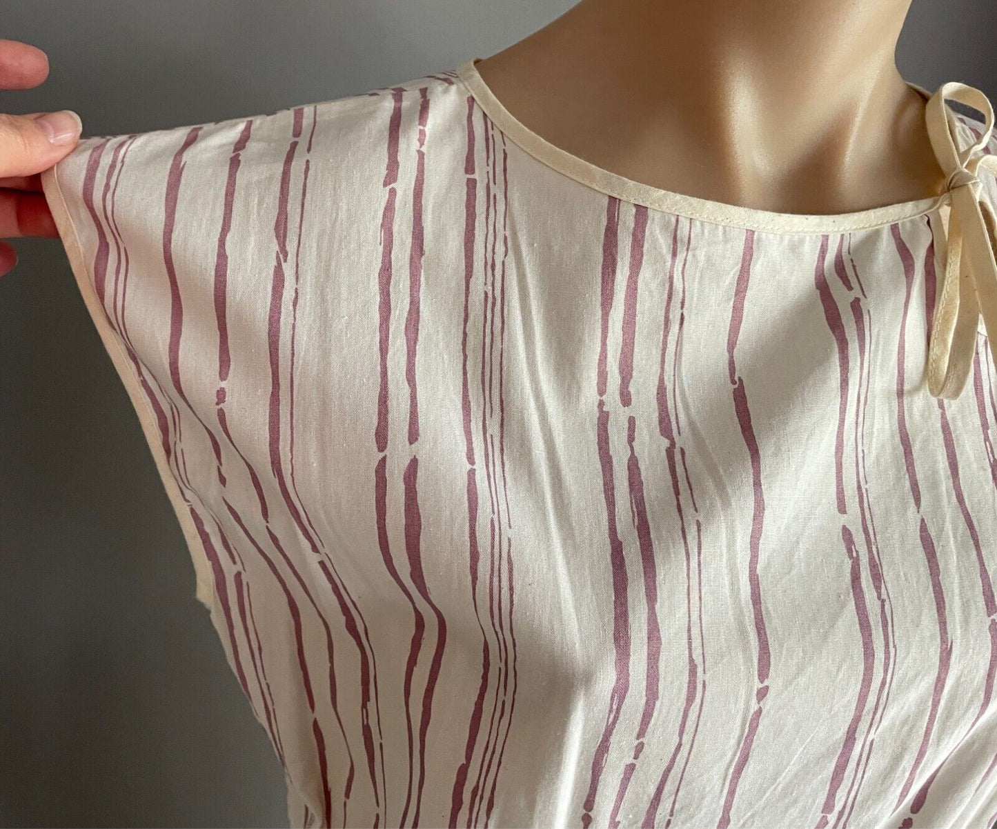 Vintage White & Wine Colour Print Elastic Waist Dress Sleeveless Size 14 Cotton