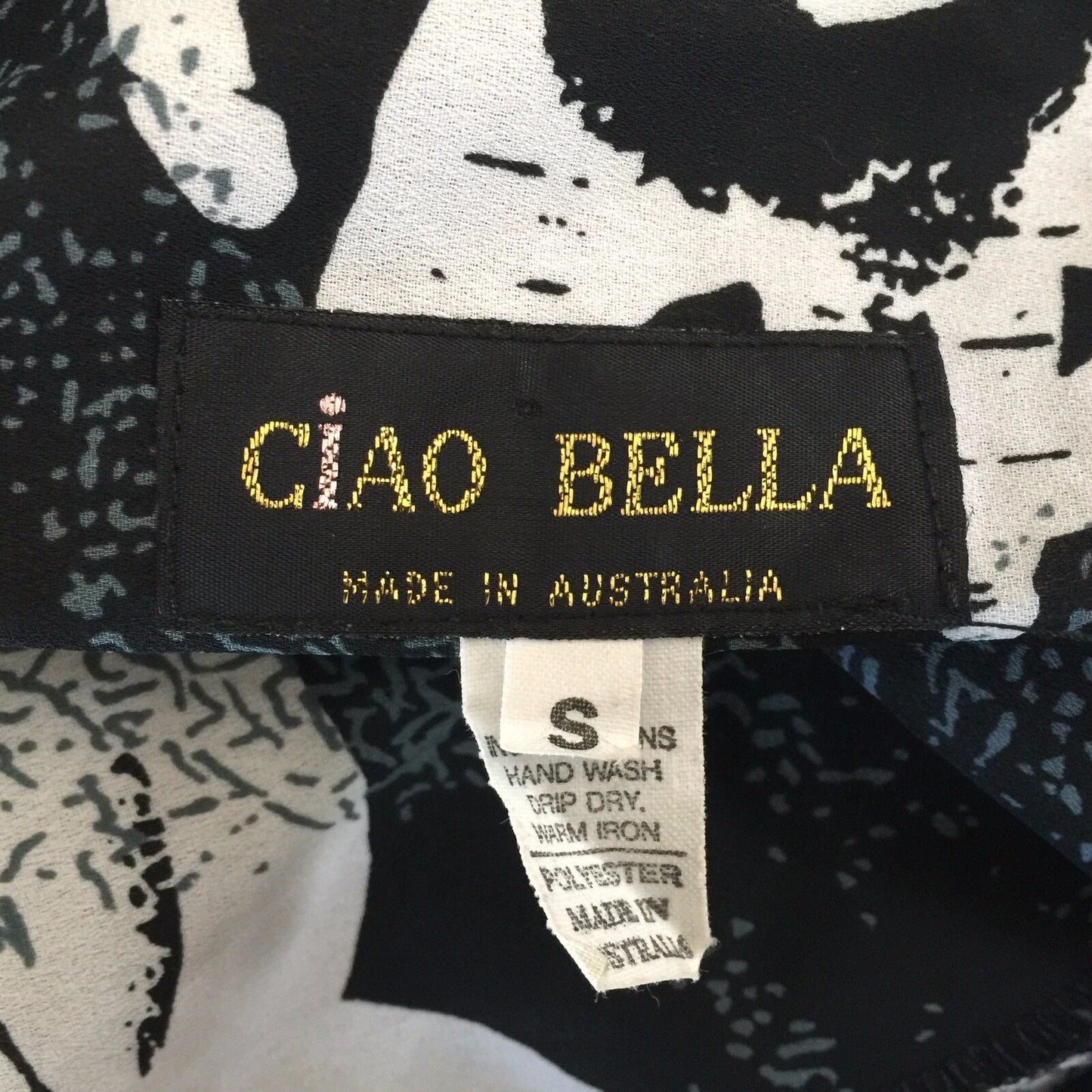 CIAO BELLA Top Grey Black White Tribal Print 3/4 Sleeve Blouse Size S 12 14 NEW