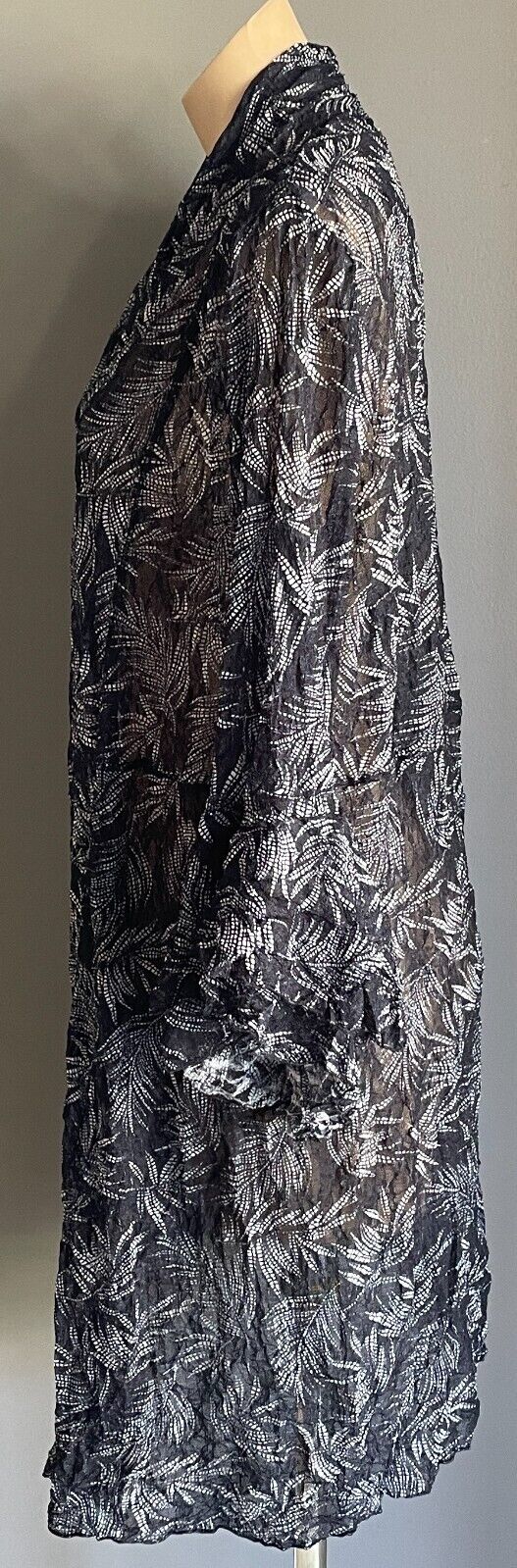 VIRTUELLE Duster Coat Blue & White Print Wrinkle Look Net 3/4 Sleeve Size XXS 12