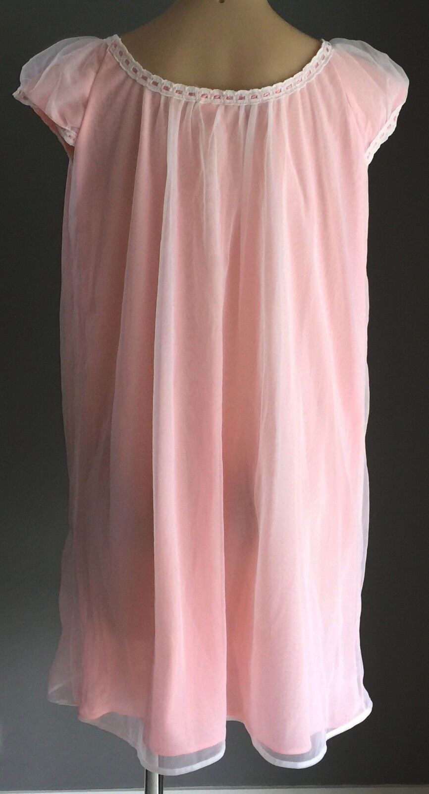 EMBASSY Nightie Salmon Pink 1960s White Net Sleeveless Size 16 Vintage