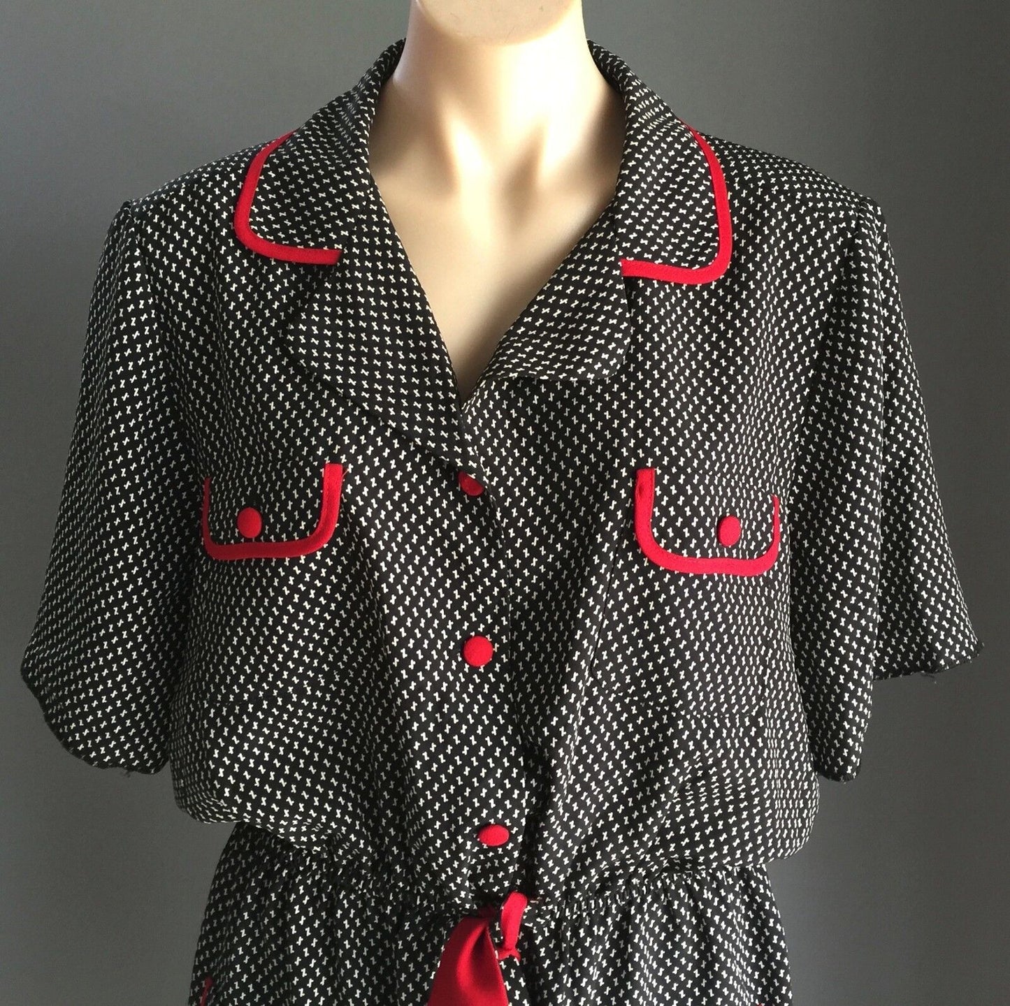 1980's TODAY'S CLASSICS Dress Black & White Print Frock Size 16 Red Accents