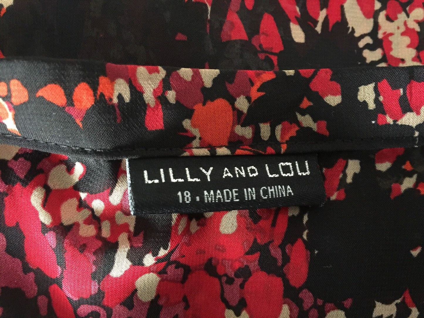 LILLY & LOU Multi Colour Print Sleeveless Overlay Blouse Ladies Plus Size 18 NEW