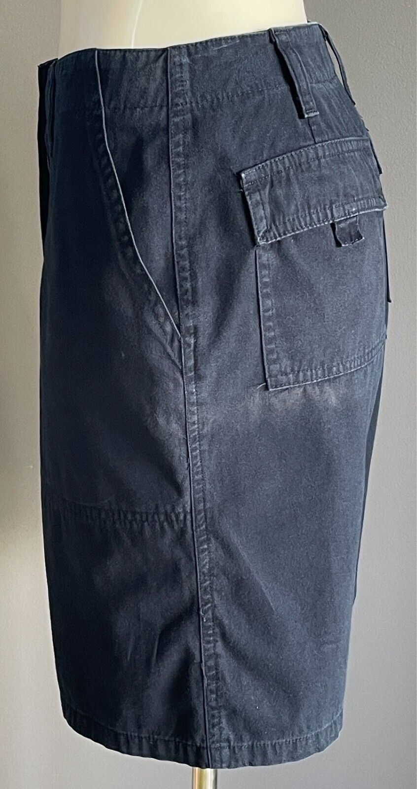 UTILITY SPORT Shorts Navy Cotton Fabric Flat Front Style Womens Size 6 8