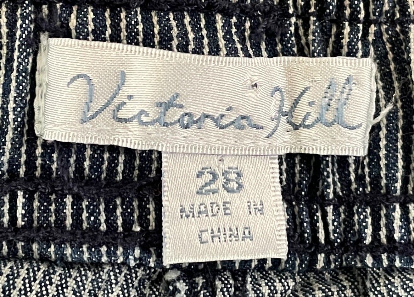 VICTORIA HILL Shorts Elastic Waist Navy & White Stripe Size Plus 28 Pockets