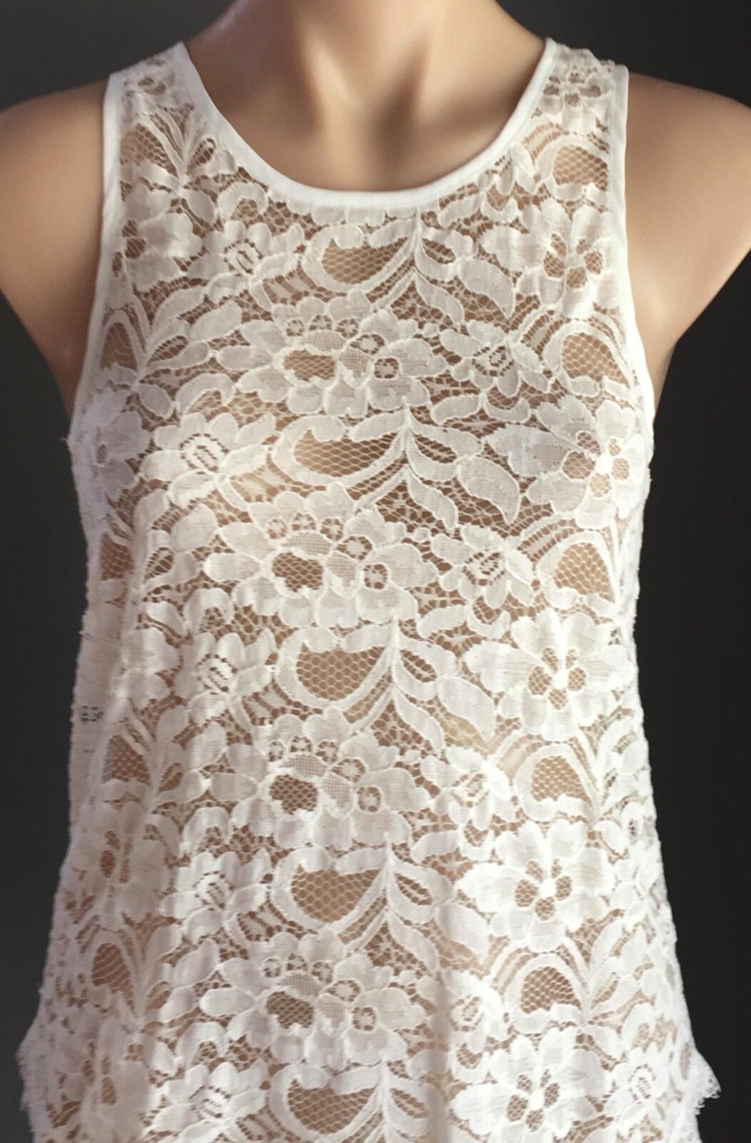 POSH PARIS Top Stretchy White Lace Racer Back Sleeveless Ladies Size S 8 10 NEW