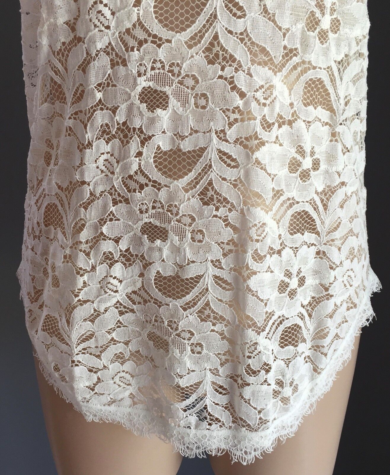 POSH PARIS Top Stretchy White Lace Racer Back Sleeveless Ladies Size S 8 10 NEW