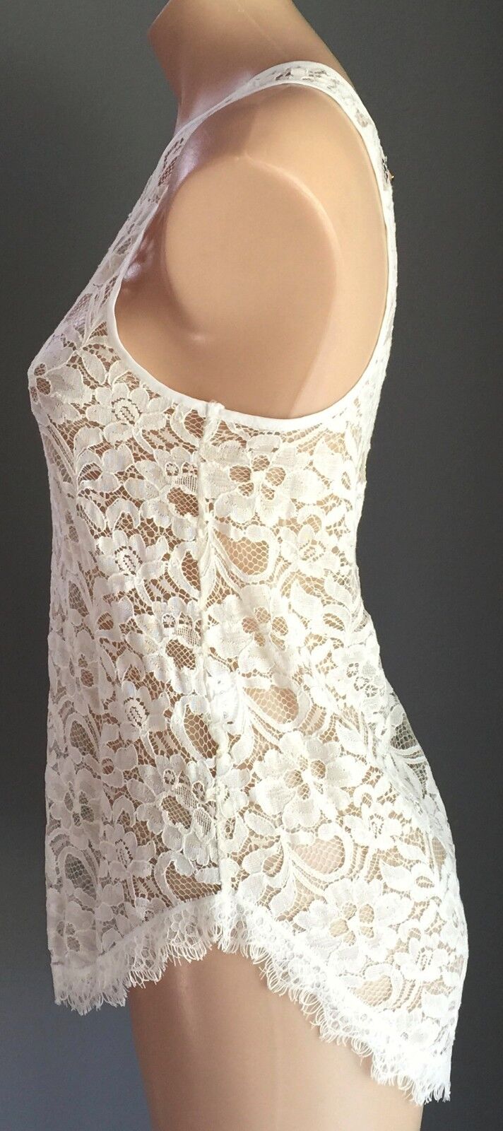 POSH PARIS Top Stretchy White Lace Racer Back Sleeveless Ladies Size S 8 10 NEW